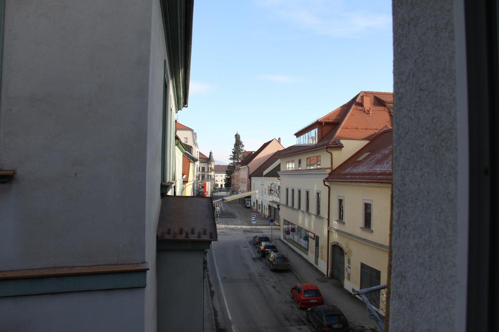 Pension Jahrbacher Леобен Номер фото